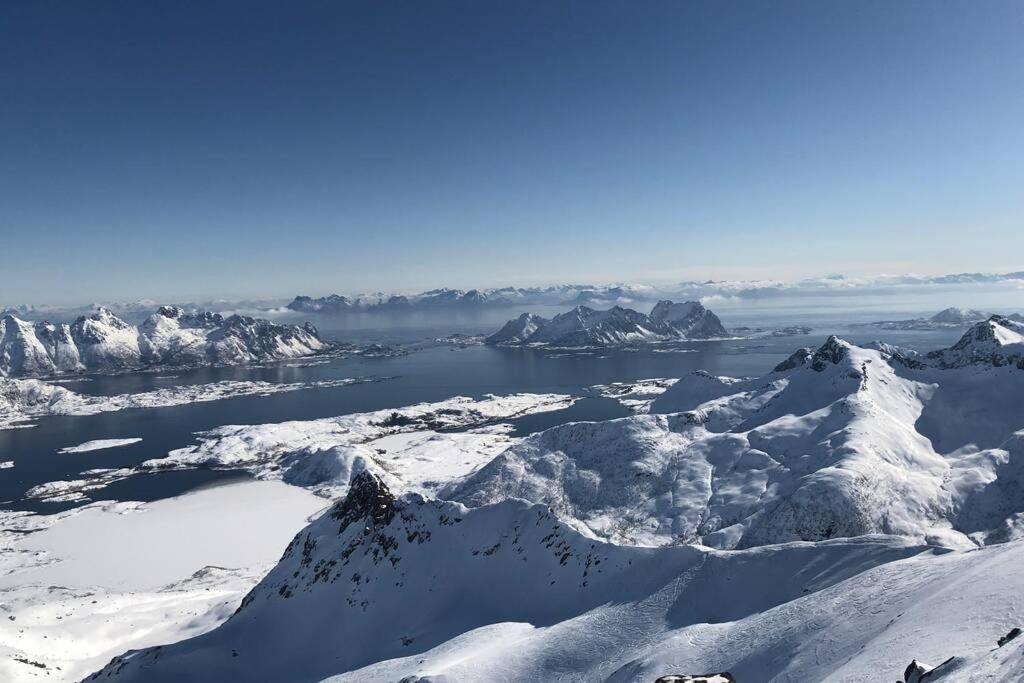 Rom Til Leie Svolvær Esterno foto